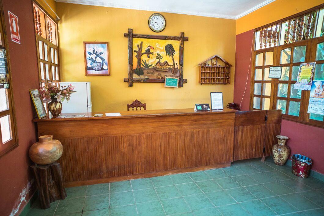 Hostal Santa Ana Rurrenabaque Eksteriør billede