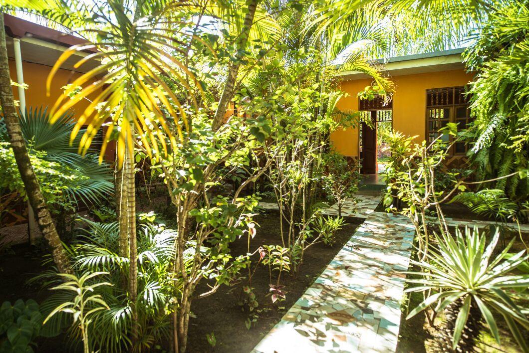 Hostal Santa Ana Rurrenabaque Eksteriør billede