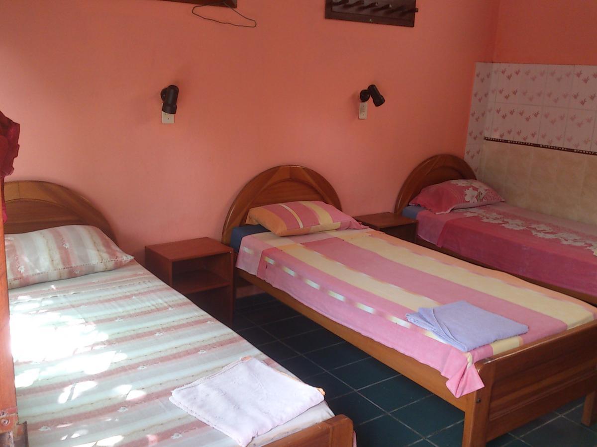 Hostal Santa Ana Rurrenabaque Eksteriør billede